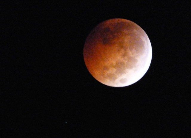 news-blood-moon