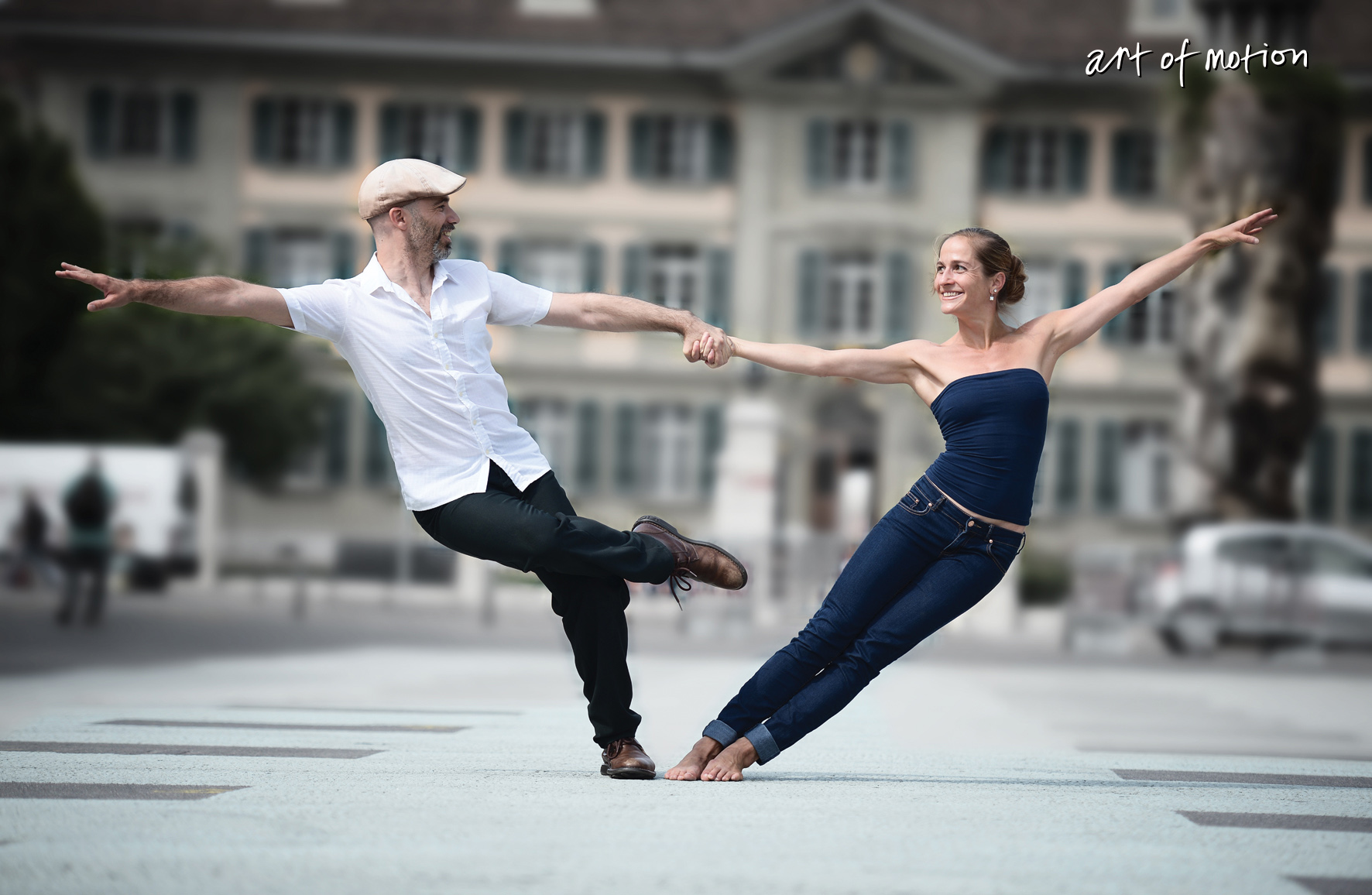 2015-11_ATiM_Individuals Balancing Each Other